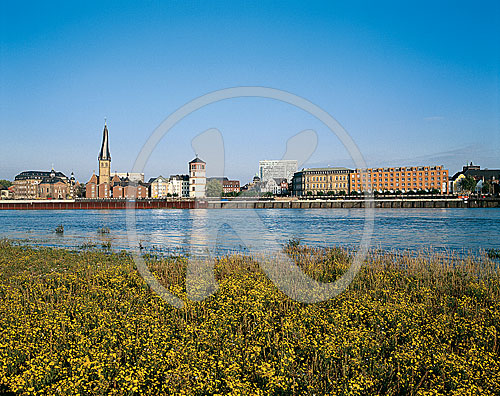 Düsseldorf, Deutschland, Nordrhein-Westfalen, Rhein und Altstadt