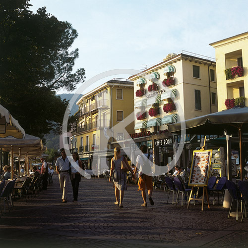 Promenade, Garda, Gardasee, Italien