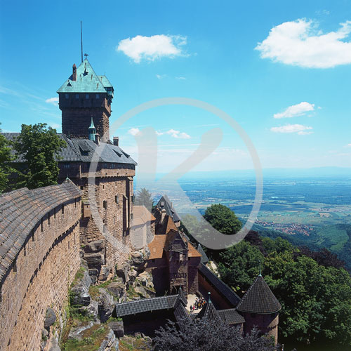 Hoh-Königsburg, Haut-Koenigsbourg, Wehrgang und Bergfried, Kintz