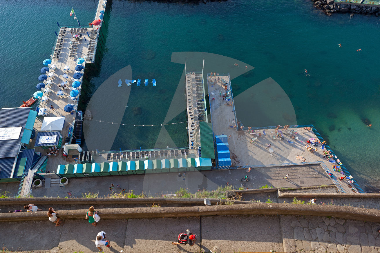 Badeterrassen, Marina Grande, Sorrent, Golf von Neapel