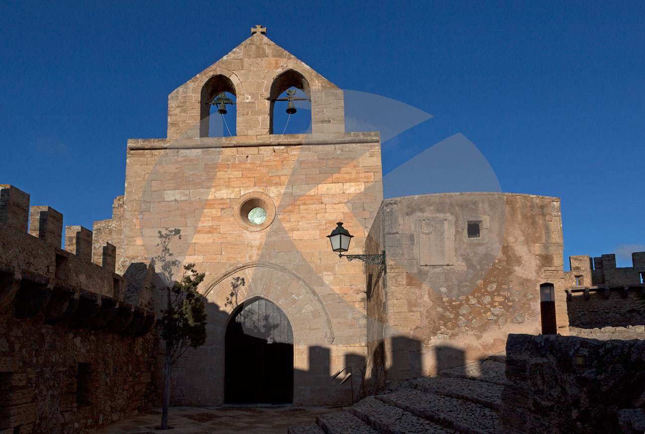 Kirche, Burg von Capdepera, Mallorca